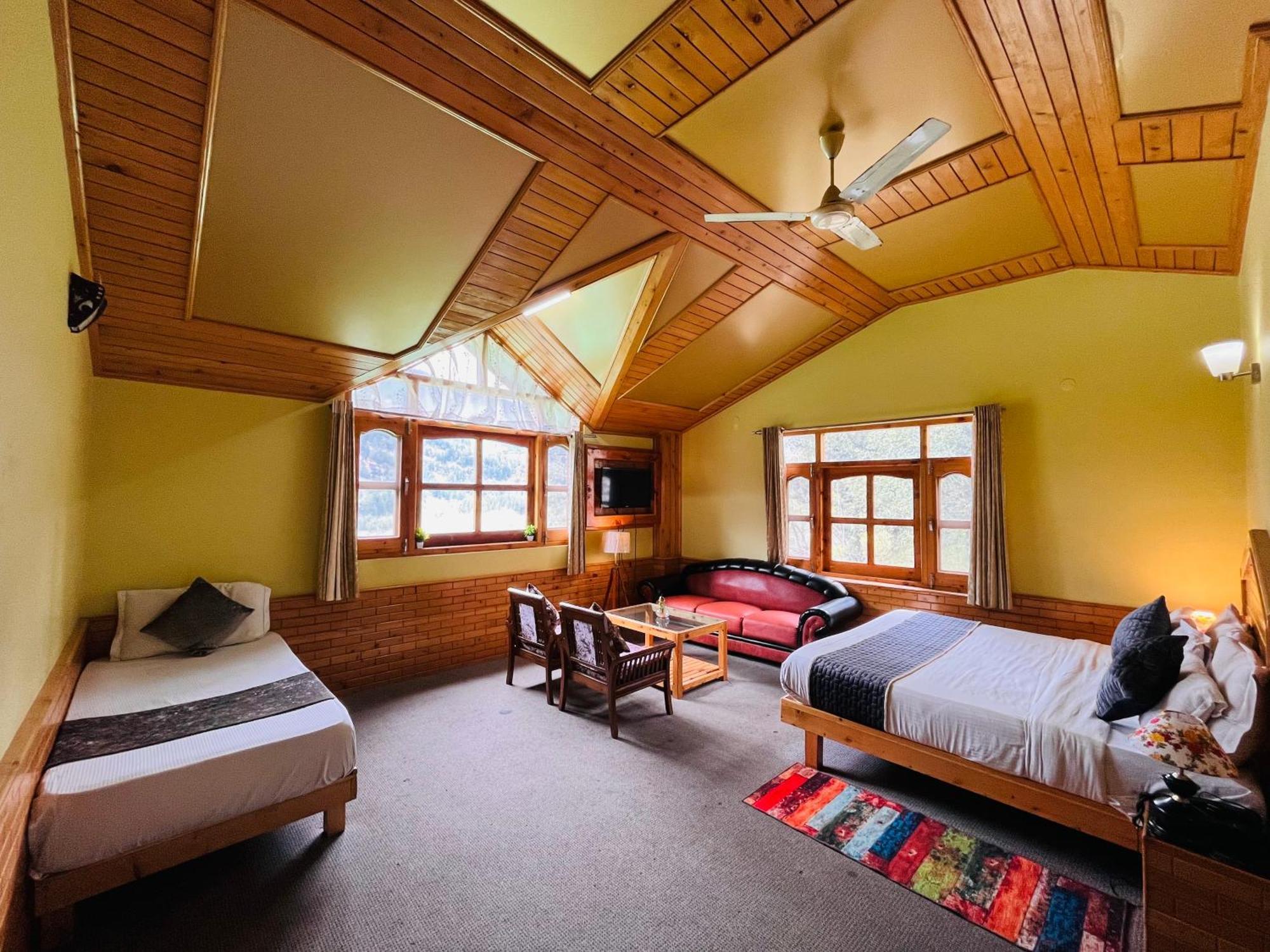 Hotel Hollywood Manali - Scenic River & Mountain View With Premium Rooms Zewnętrze zdjęcie