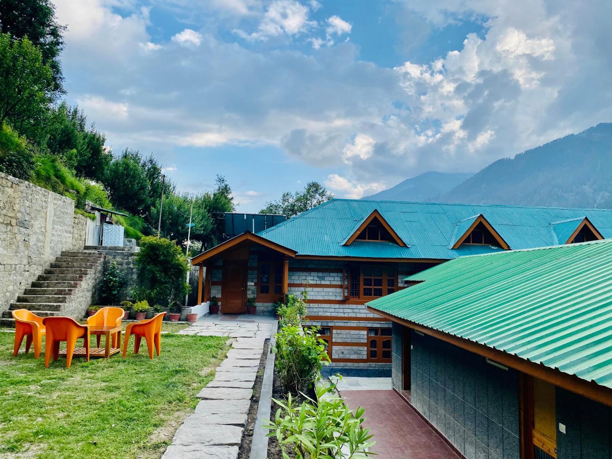 Hotel Hollywood Manali - Scenic River & Mountain View With Premium Rooms Zewnętrze zdjęcie
