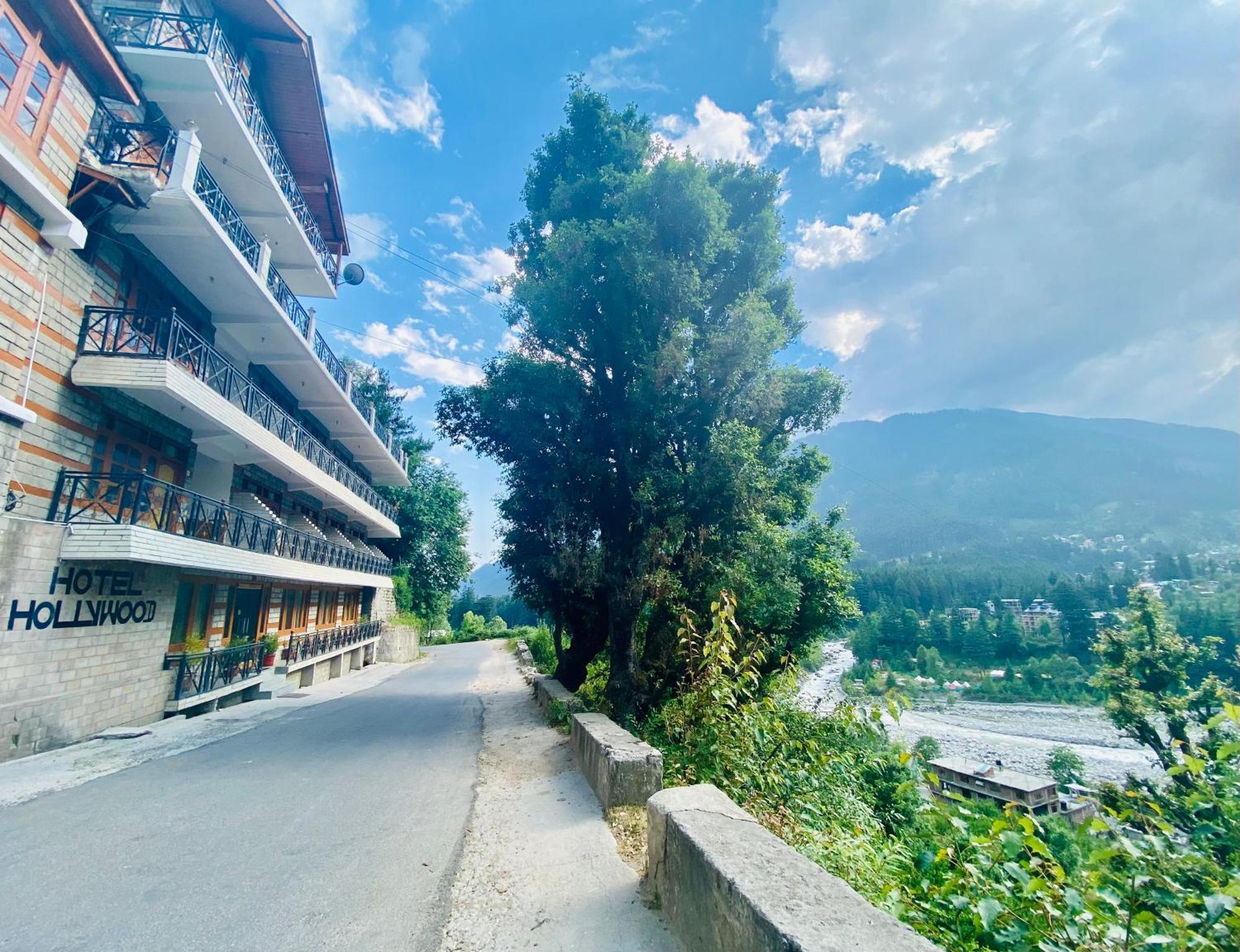 Hotel Hollywood Manali - Scenic River & Mountain View With Premium Rooms Zewnętrze zdjęcie