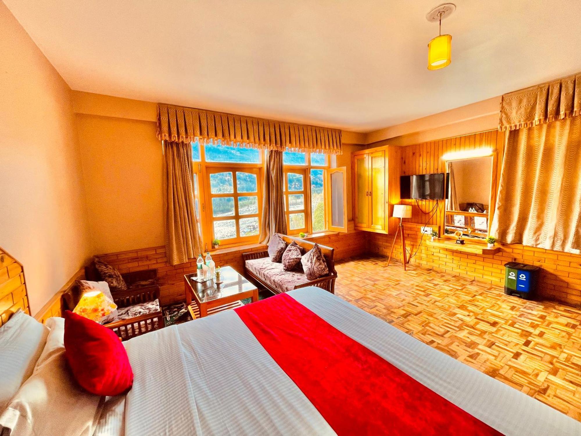Hotel Hollywood Manali - Scenic River & Mountain View With Premium Rooms Zewnętrze zdjęcie