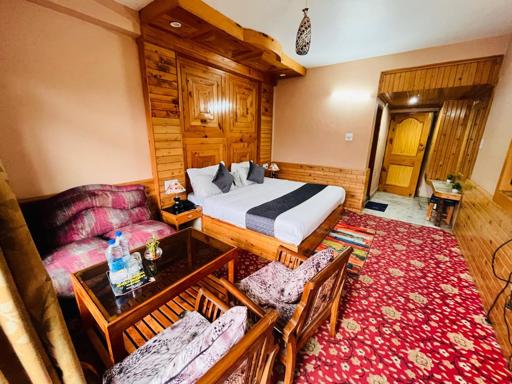 Hotel Hollywood Manali - Scenic River & Mountain View With Premium Rooms Zewnętrze zdjęcie