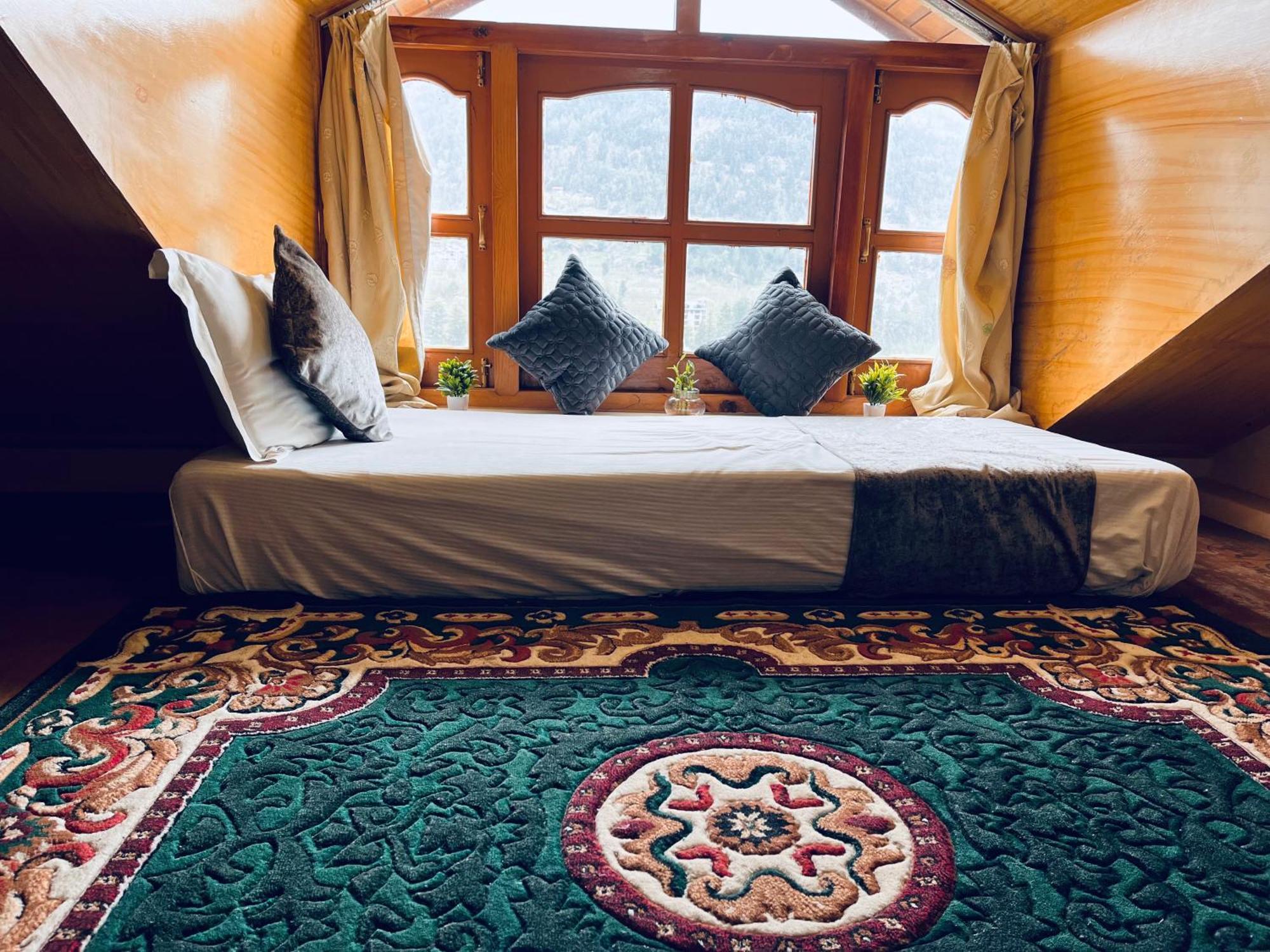 Hotel Hollywood Manali - Scenic River & Mountain View With Premium Rooms Zewnętrze zdjęcie